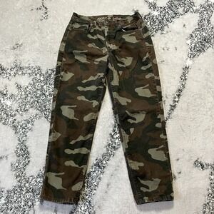 American Eagle Corduroy Pants Womens Size 6S Super Stretch‎ Camo Mom Jeans